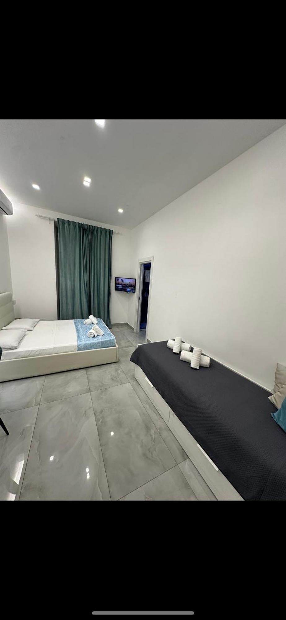 Barbaro Suite & Apartment Napoli Ngoại thất bức ảnh