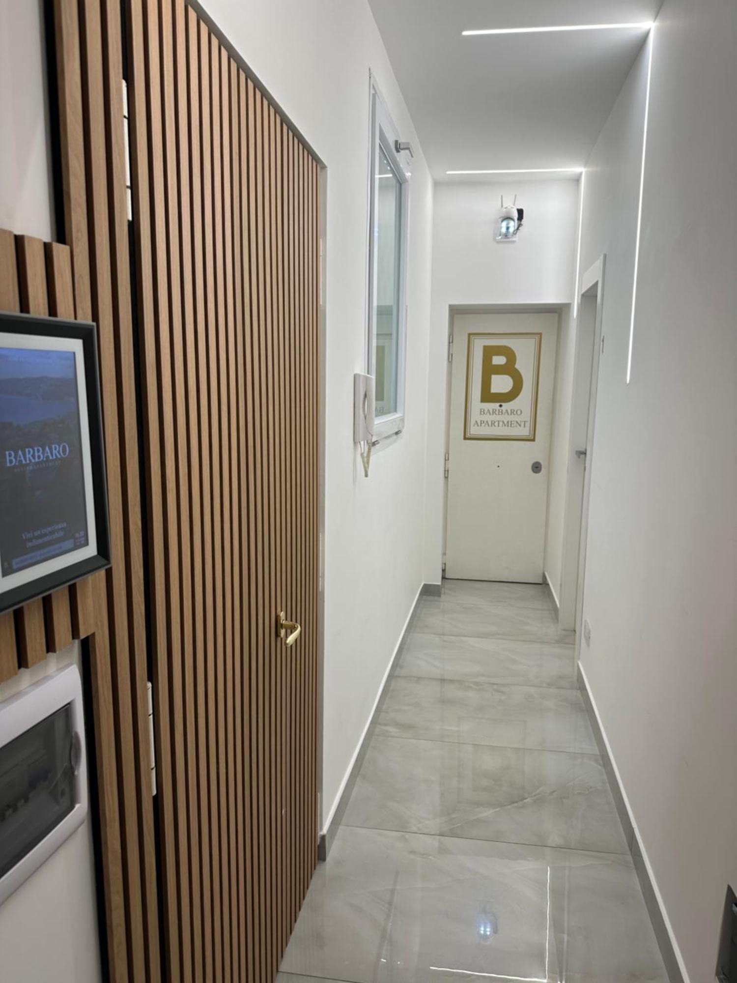 Barbaro Suite & Apartment Napoli Ngoại thất bức ảnh