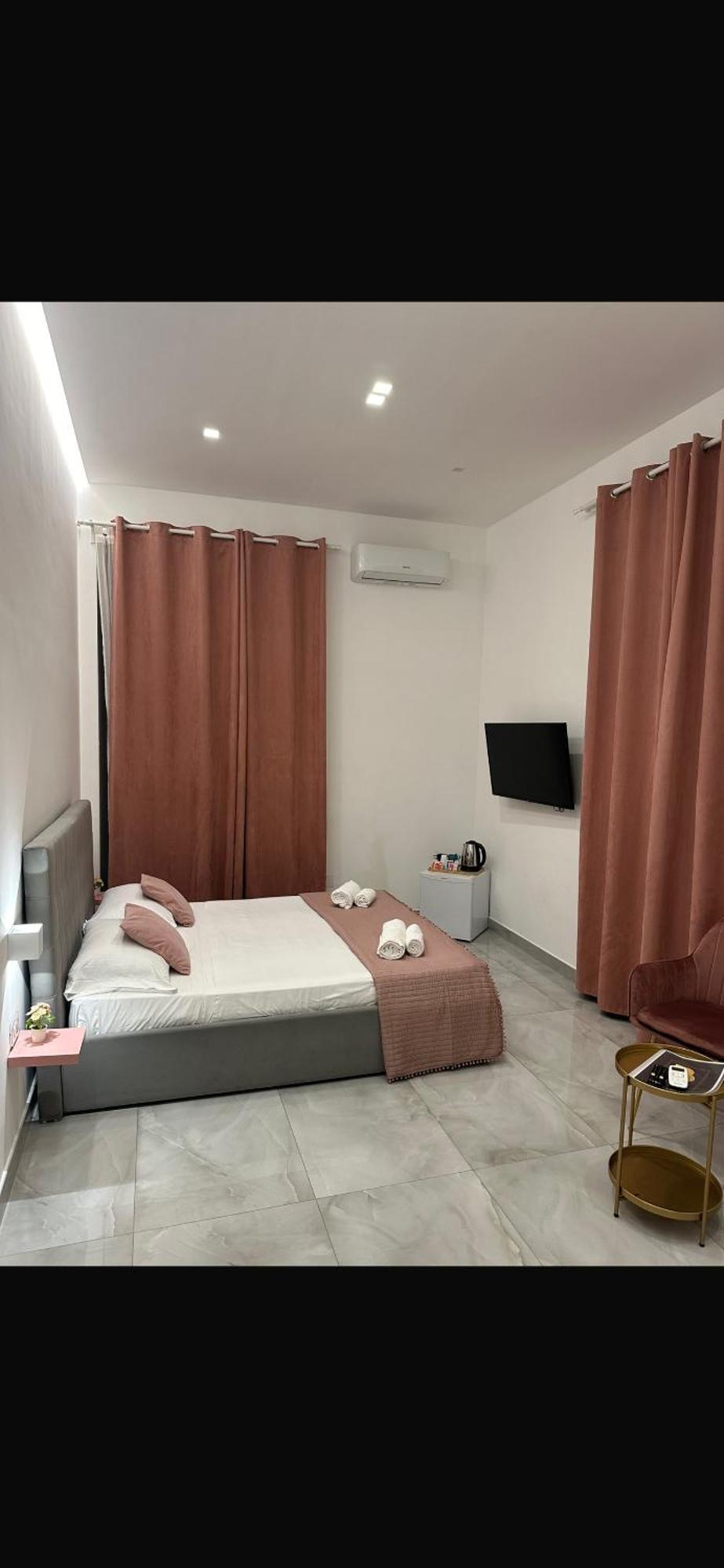 Barbaro Suite & Apartment Napoli Ngoại thất bức ảnh